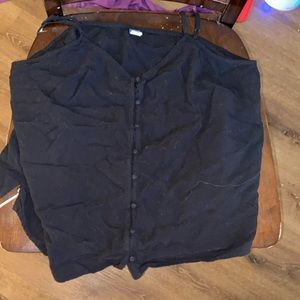 black button old navy tanktop